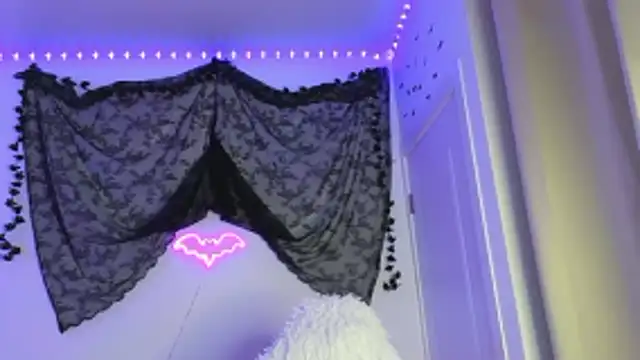 LilithMadden webcam