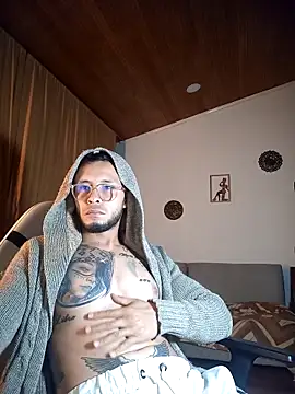 sebastian_horny webcam