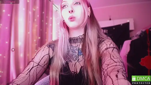 JustMeowGirl