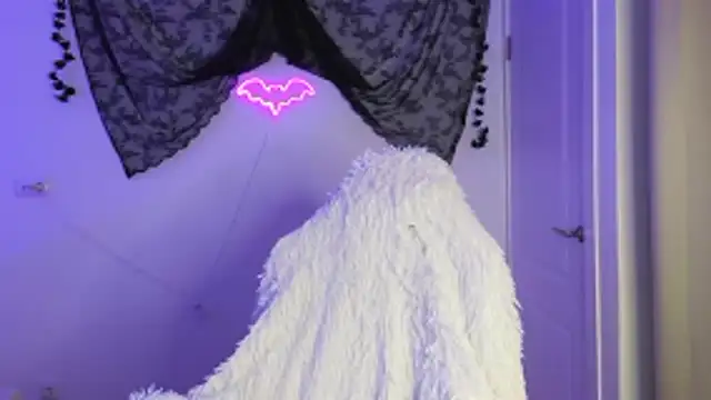 LilithMadden webcam