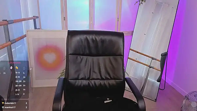 AuraLaunni webcam