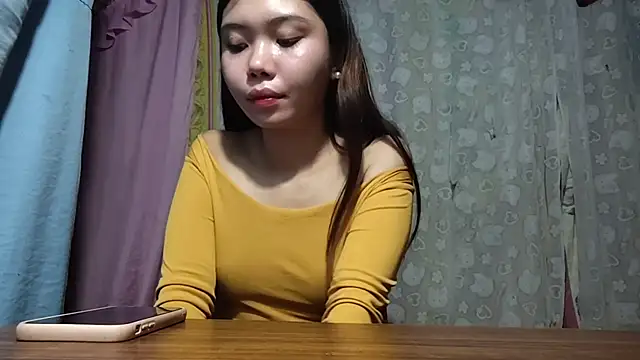 regenakhanponaphan - RegenaKhanponaphan's free webcam - UK Sex Cams