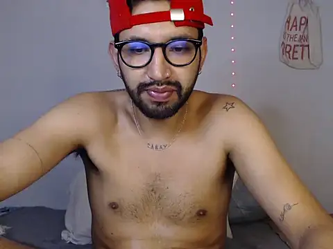 thomass1018 webcam