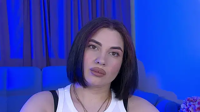 AdrianaToress webcam