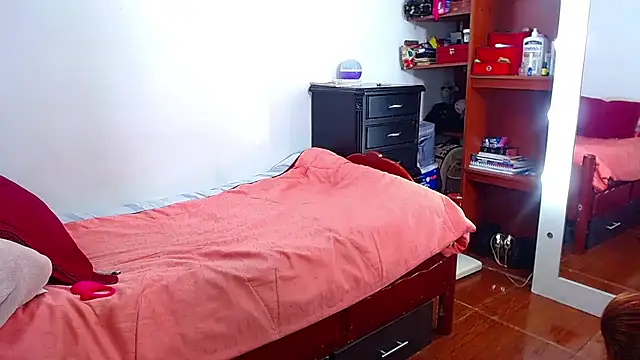 MariamGray1 webcam