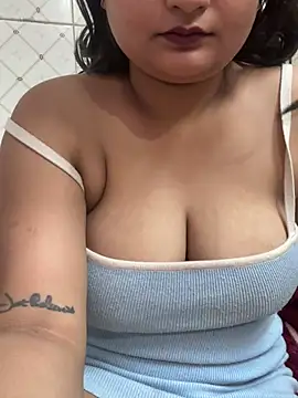 Curvy_Anaya webcam
