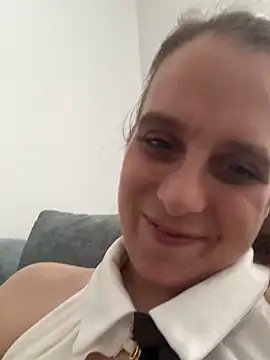 Chantalee live cam on StripChat