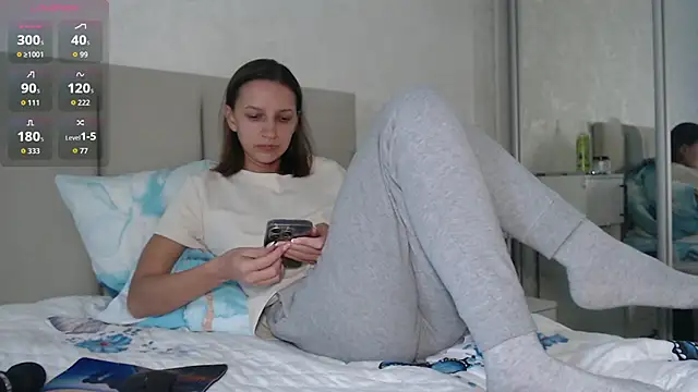 Alisa-w webcam