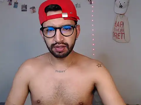 thomass1018 webcam