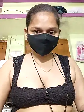 Priyanka_30 webcam