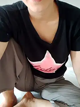 Asami_6868 webcam