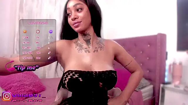 GinnaBolton webcam