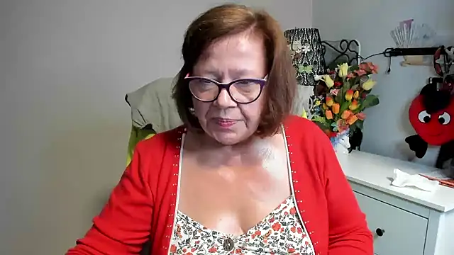 Adelewildx live cam on StripChat