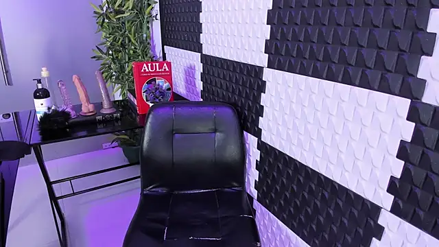 AlinaMorris webcam