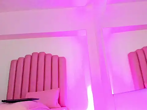 Lana_fox01 live sex cam