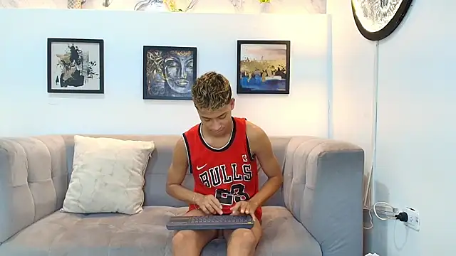GOLD_BOYS webcam