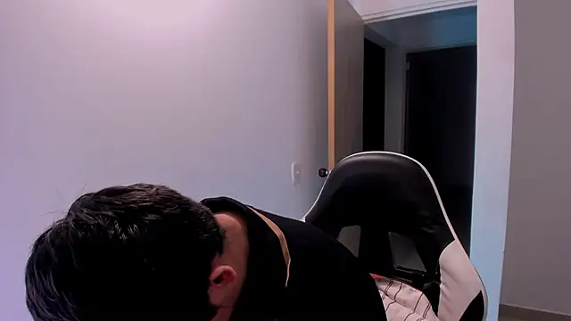 Asta_YunoXXX webcam