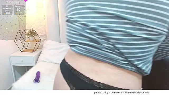 Echypyon_ live cam on StripChat