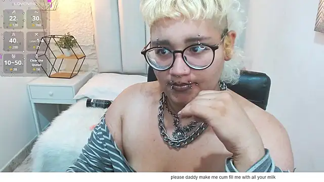 Echypyon_ live cam on StripChat