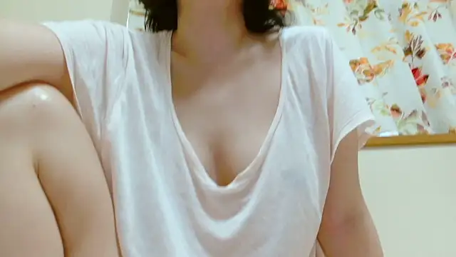 liliyRiSAcha-n webcam