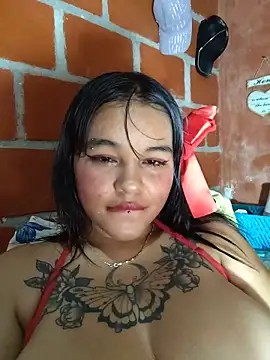 KattalellaGomez webcam