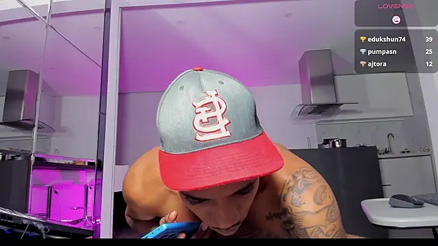 TROYWESLY- webcam