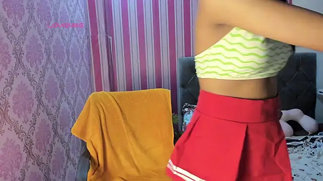 Mica_Jones webcam
