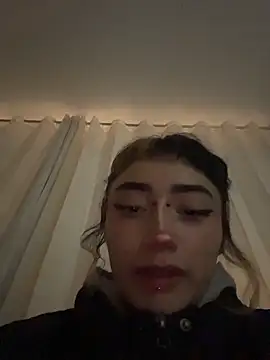 baby_akuma webcam