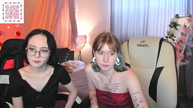 Elira_Vane webcam