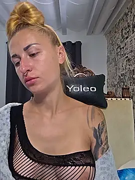 kylie_blck webcam