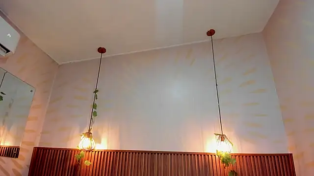 daphne_courtis webcam
