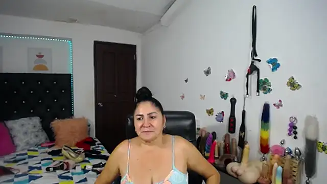 mature_bigboobs10 webcam