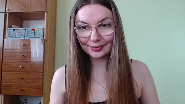LooveELLYx webcam