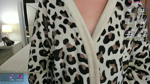 Natasha_Kiim_ webcam