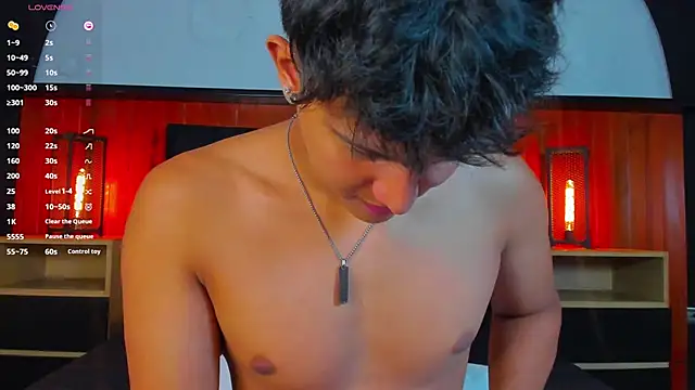 Leo_Savage_ webcam