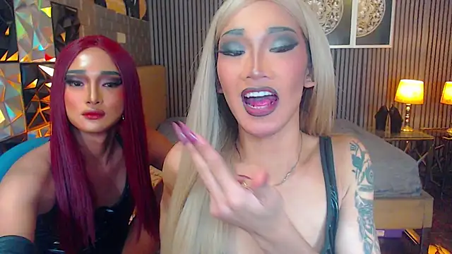 lhexiecollins live cam on StripChat
