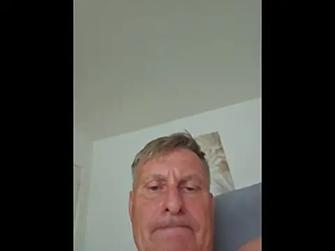 johnnym1 webcam