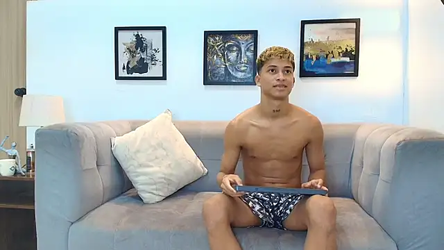 GOLD_BOYS webcam