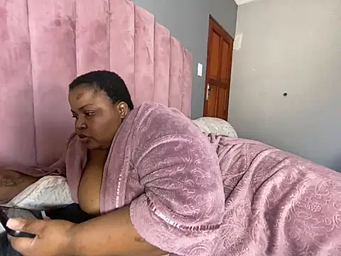 MissLola27 webcam