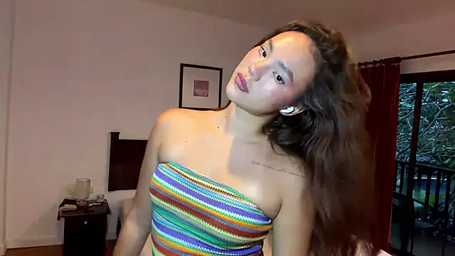 kamila_18_french webcam