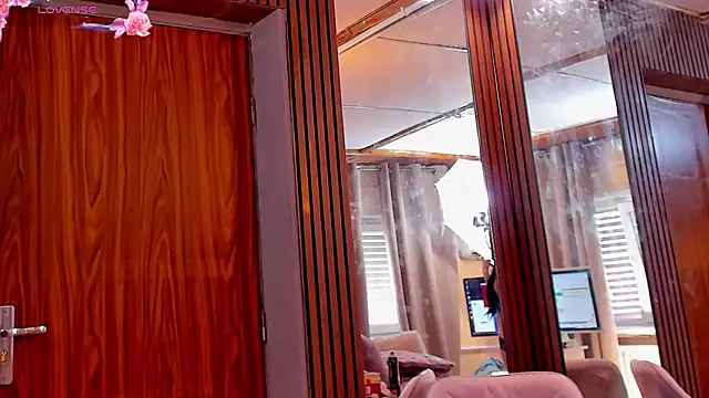 VanessaAngel webcam