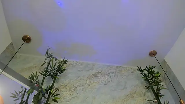 LittleeJaz webcam