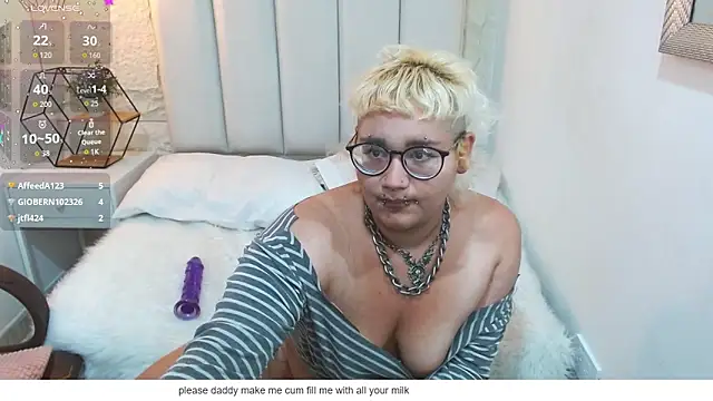 Echypyon_ live cam on StripChat