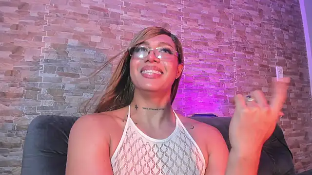 Dreams_Chloe live sex cam
