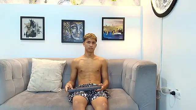 GOLD_BOYS live cam on StripChat