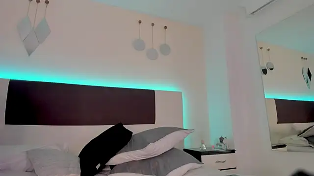 Sky_Loren webcam
