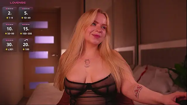 LisaLove3 webcam
