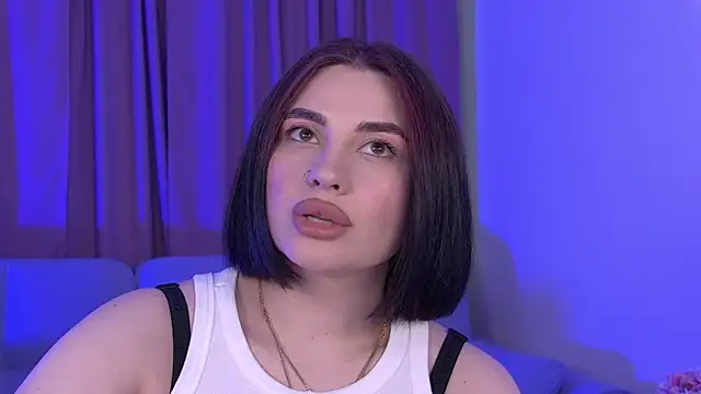 AdrianaToress webcam