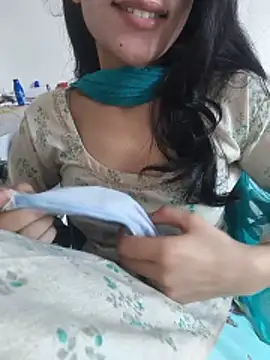 zoya_baby_ webcam