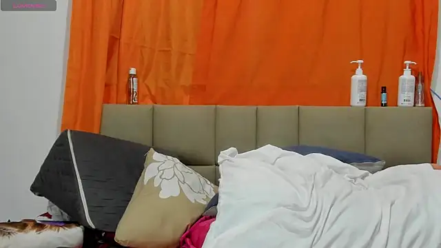lilybaudyn_ webcam